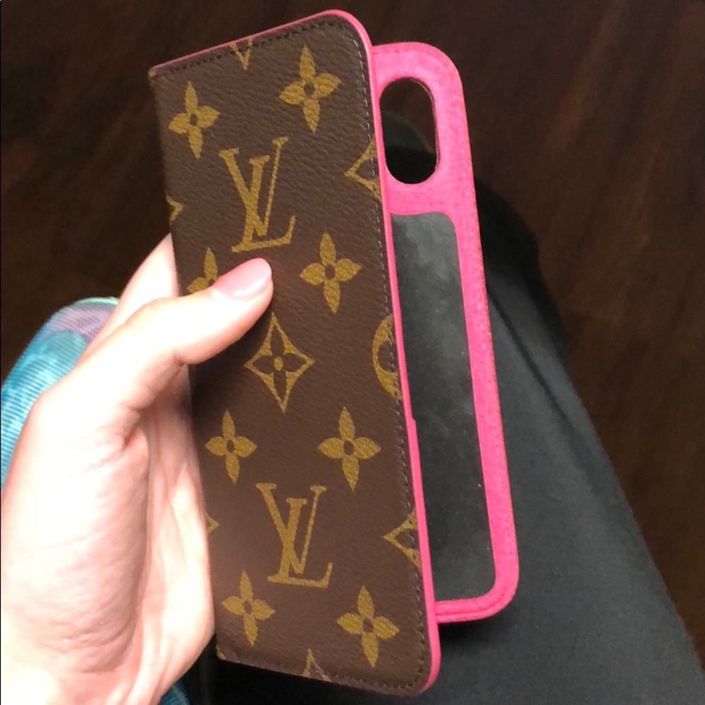COPY - Louis Vuitton *authentic* iPhone X folio c…